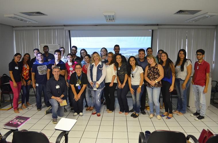 Turmas da graduação em RH da Faculdade Rebouças participam de aula de campo na empresa Coteminas